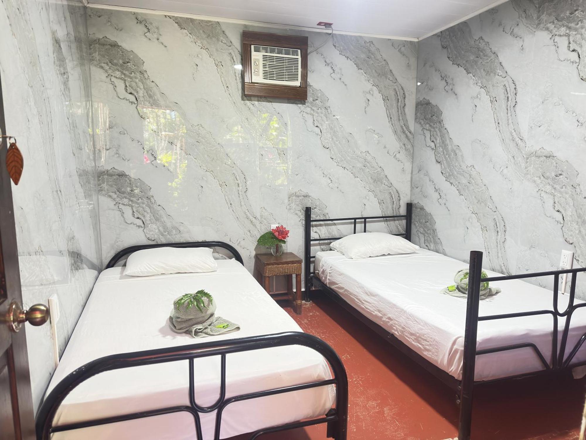 La Palapa Hut Nature Hostel Puerto Jiménez Екстериор снимка